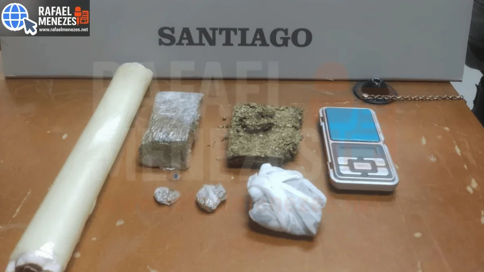 Adolescentes são apreendidos com droga em Santiago