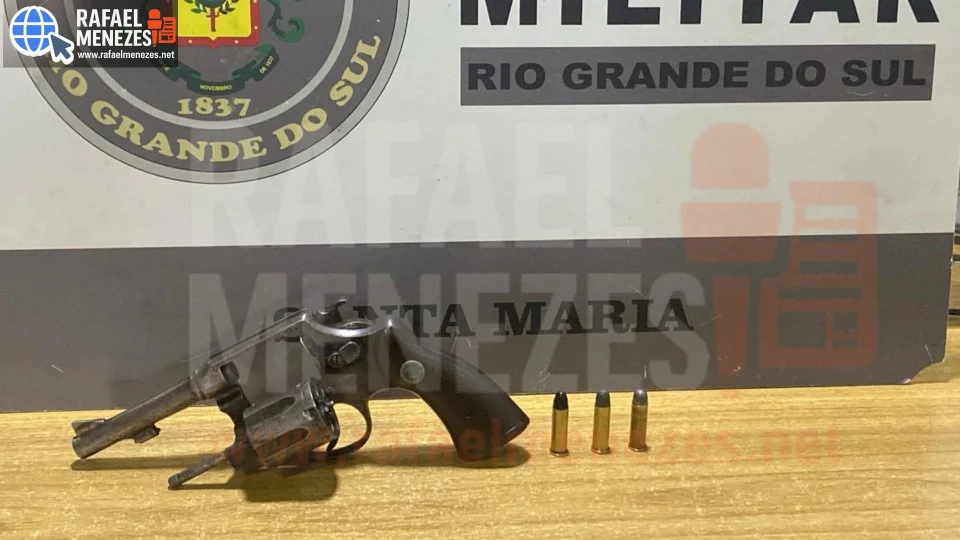 Adolescente é apreendido com arma que teria sido usada em tentativa de homicídio em Santa Maria