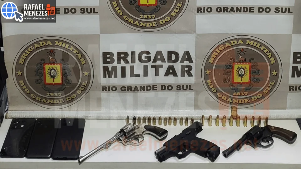 Suspeitos de matar mulher são presos armados na Rua Appel, em Santa Maria