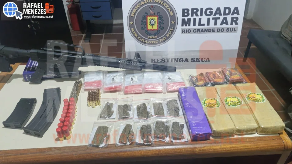Brigada Militar apreende arma de alto poder de fogo e mais de 3kg de maconha em Restinga Sêca