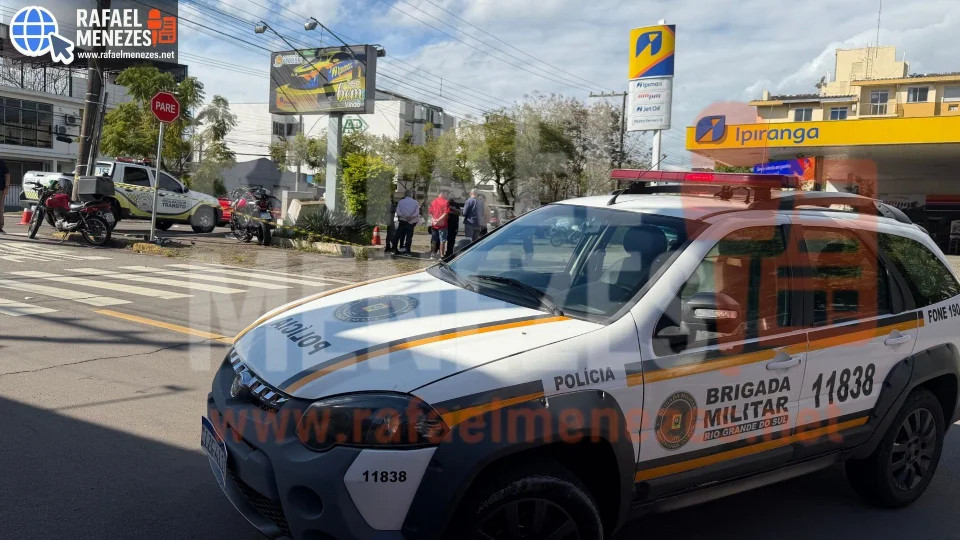 Motociclista morre após colisão entre duas motos na Avenida Presidente Vargas, em Santa Maria