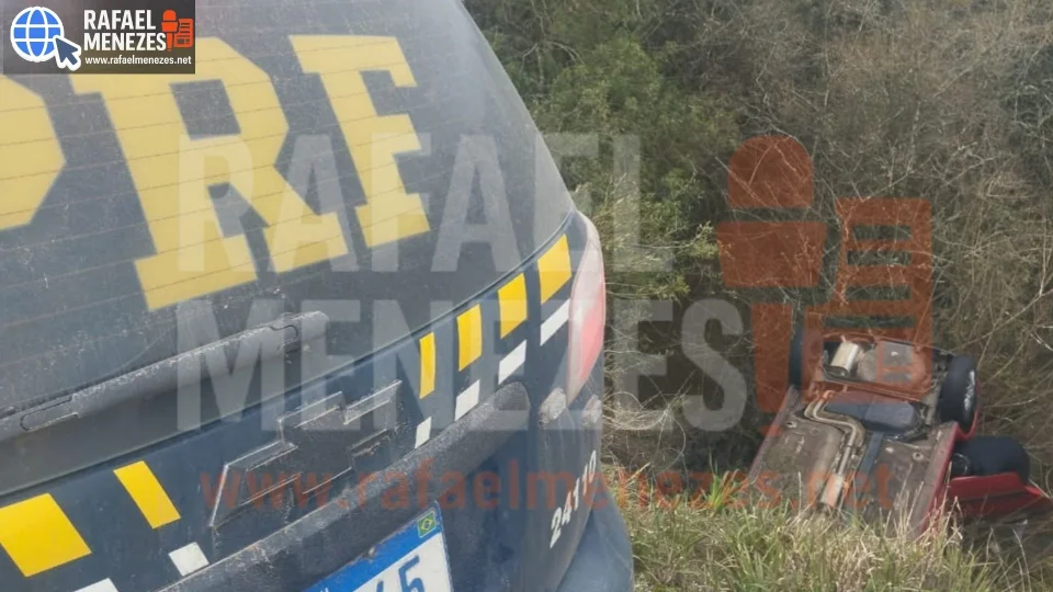 Casal de idosos é encontrado após passar mais de 24 horas preso em carro acidentado na BR-293