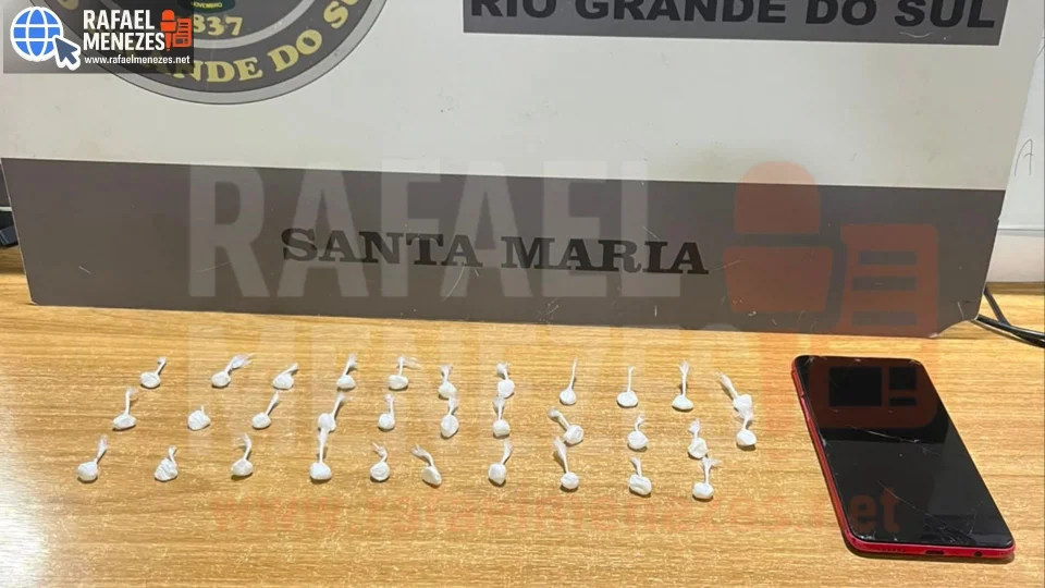 Homem é preso com mais de 30 porções de cocaína na Vila Lídia em Santa Maria