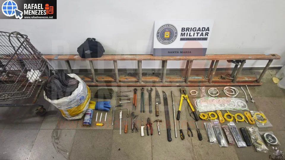 Brigada Militar prende três homens por furto de fios no bairro JK em Santa Maria