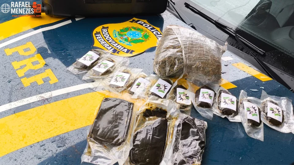 Adolescente apreendida com drogas em ônibus é liberada quatro horas após abordagem em Santa Maria