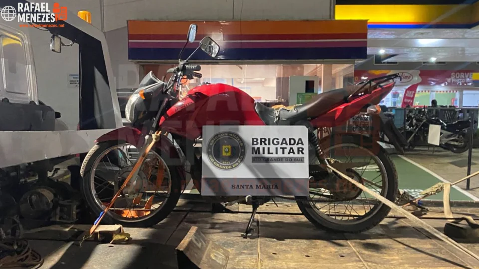 Jovem é preso com motocicleta furtada no bairro Pinheiro Machado em Santa Maria