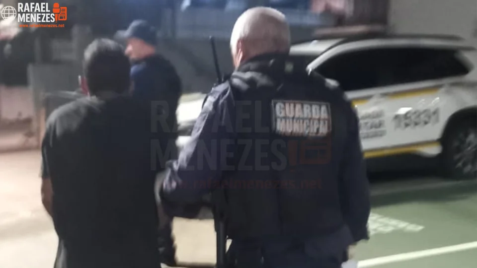 Guarda Municipal prende homem após furto em escola de Santa Maria
