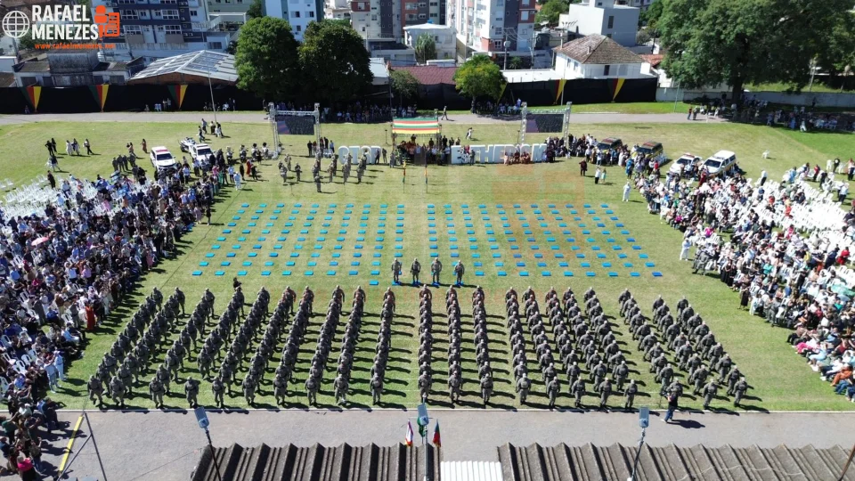 210 policiais militares concluem curso e se formam futuros sargentos da Brigada Militar em Santa Maria