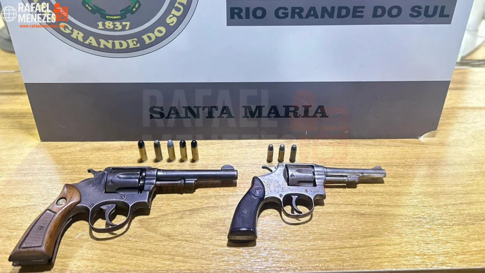 Homem é preso armado após ameaçar matar companheira e filho em Santa Maria