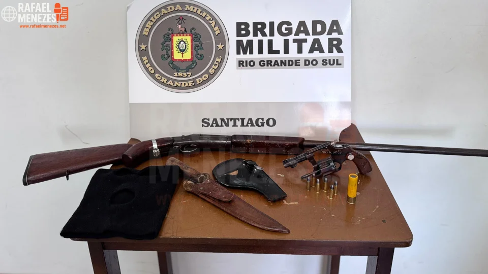 Homem é preso por porte ilegal de arma em Santiago