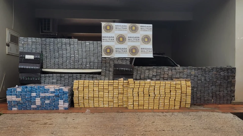 Brigada Militar apreende mais de 24 mil maços de cigarro contrabandeado