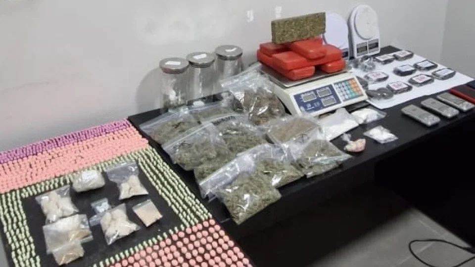 Homem é preso por tráfico de drogas em operação da Polícia Civil em Santa Maria