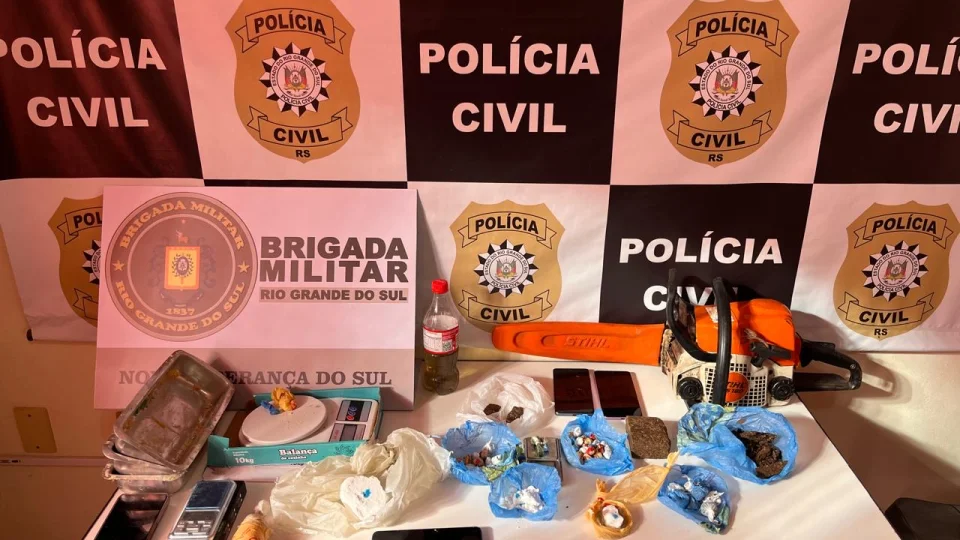 Operação da Polícia Civil apreende R$ 30 mil em drogas e prende quatro por tráfico em Nova Esperança do Sul