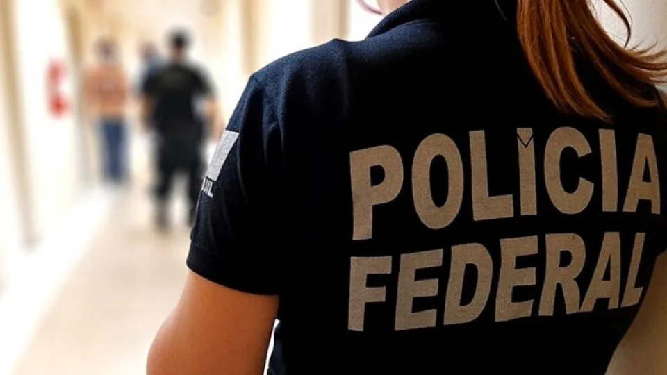 Polícia Federal prende homem condenado por estupro em Santa Maria