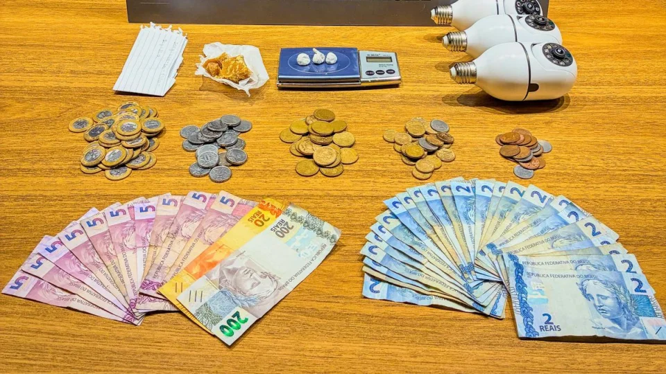 Adolescente é apreendido por tráfico de drogas no Bairro Camobi, em Santa Maria