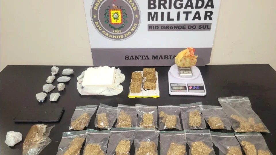 Homem é preso por tráfico de drogas no Bairro Pinheiro Machado, em Santa Maria