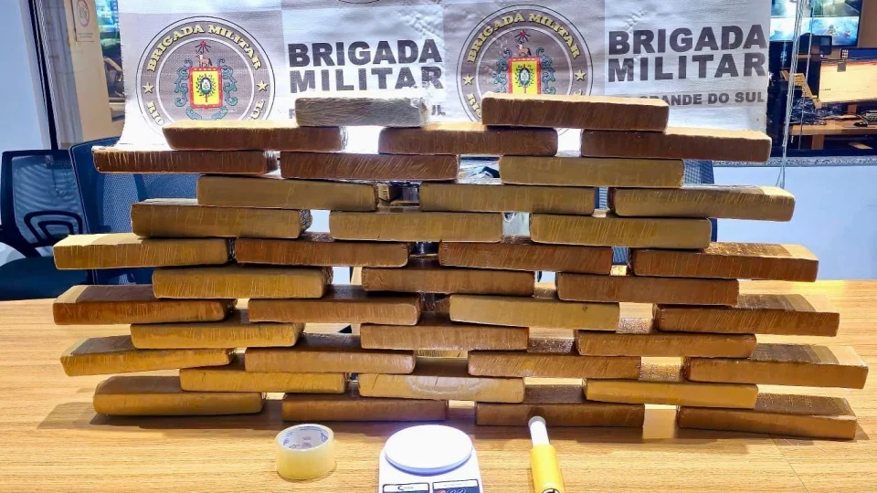 Jovem é preso com mais de 34 kg de maconha em Santa Maria