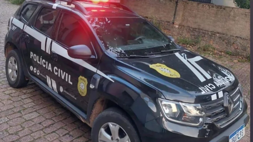 Mulher é presa por descumprimento de medida protetiva contra ex-companheira em Santa Maria
